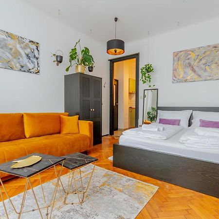 Central Studio @ Jaszai Mari Square Βουδαπέστη Εξωτερικό φωτογραφία