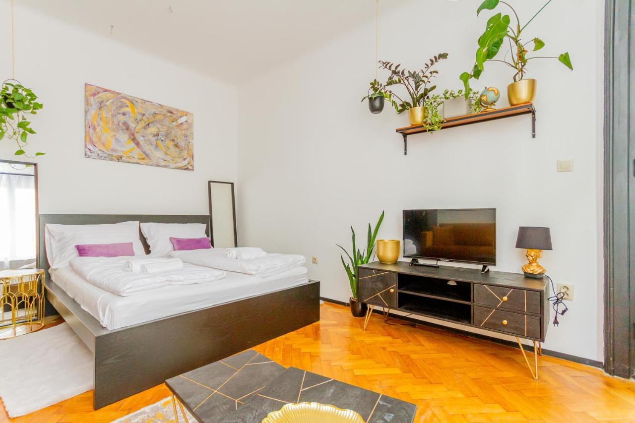 Central Studio @ Jaszai Mari Square Βουδαπέστη Εξωτερικό φωτογραφία